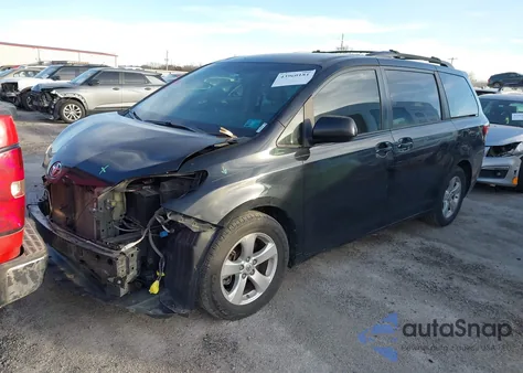 2015 Toyota Sienna Le 8 Passenger from USA, damaged, VIN 5TDKK3DC5FS574320